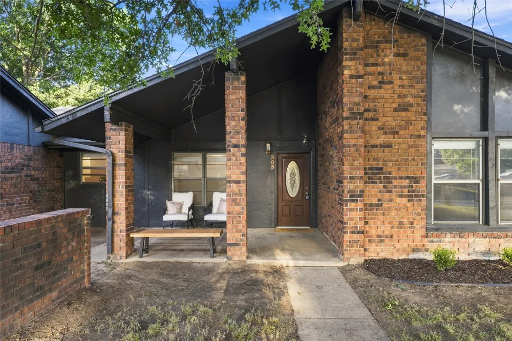 303 E Gawf Lane Muskogee, OK 74403