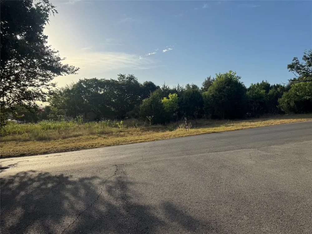 237 WOODCREEK DRIVE Wimberley, TX 78676