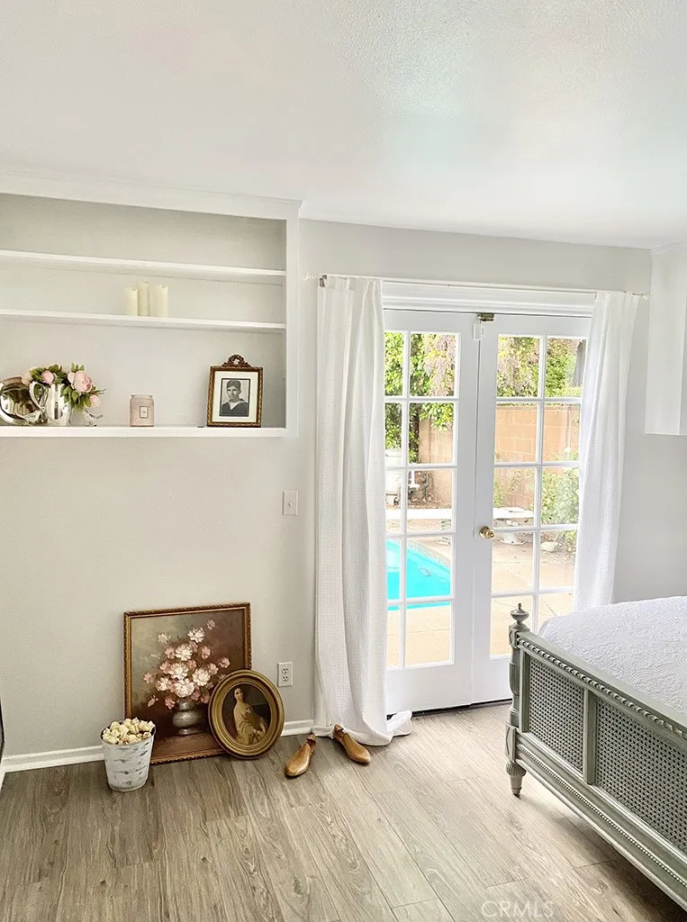 26261 Veva Way Calabasas, CA 91302