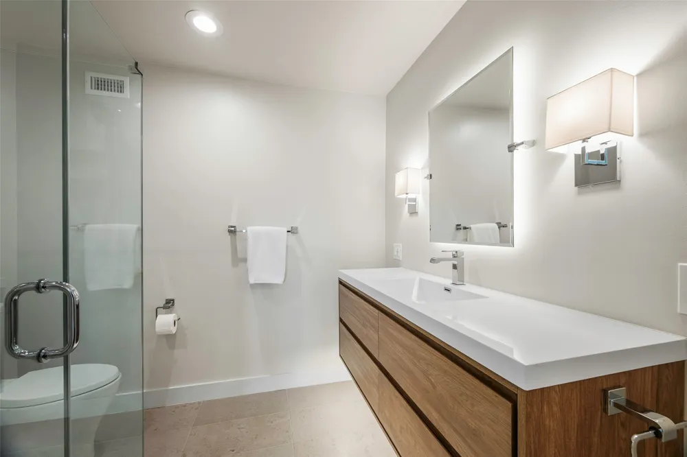 6226 Bandera Avenue #C Dallas, TX 75225