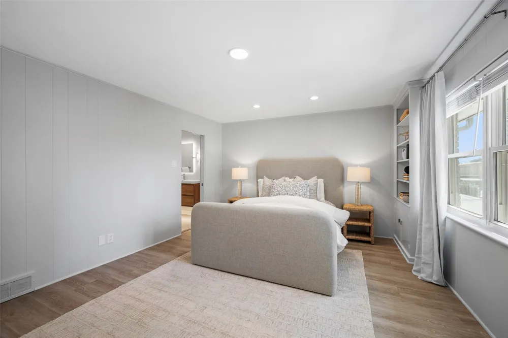 6226 Bandera Avenue #C Dallas, TX 75225