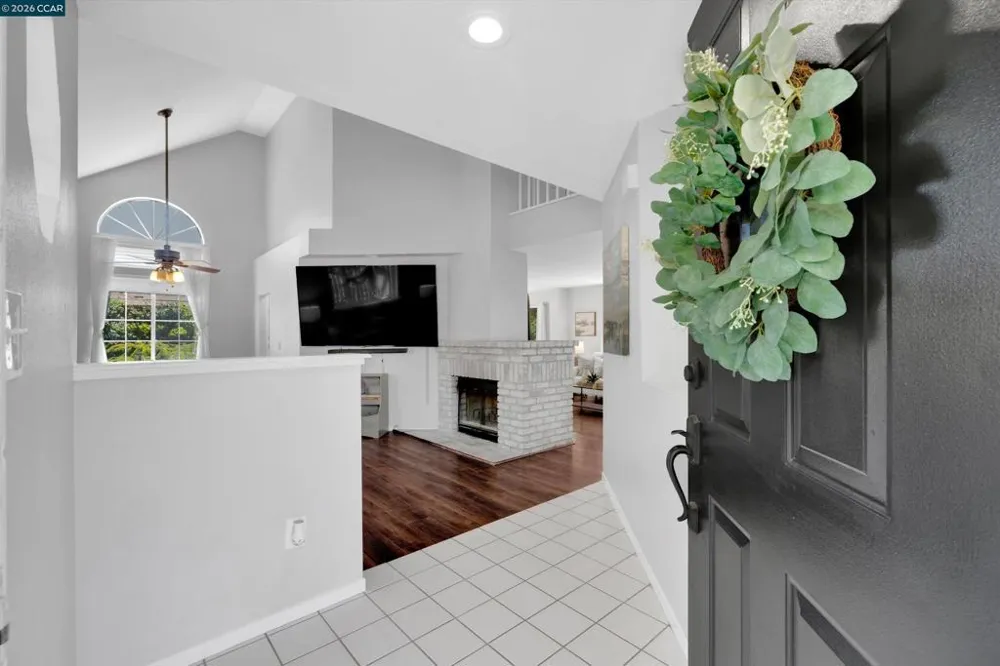 400 Devon Ct Oakley, CA 94561