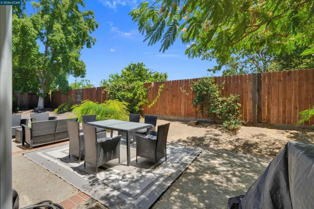 400 Devon Ct Oakley, CA 94561