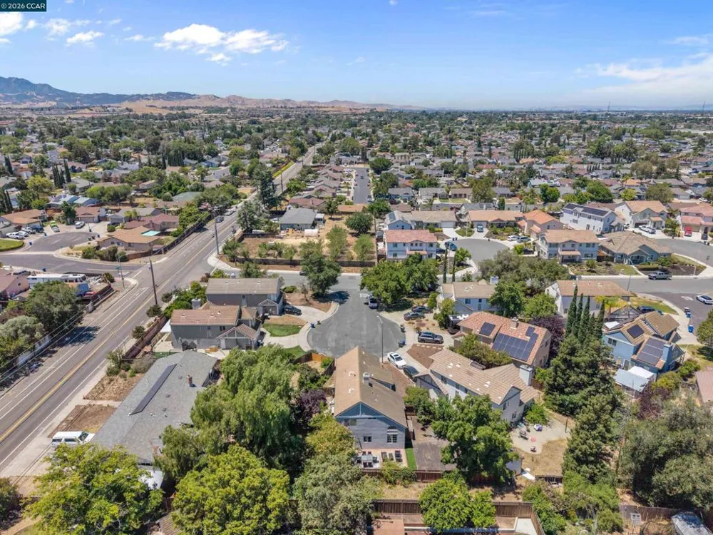 400 Devon Ct Oakley, CA 94561