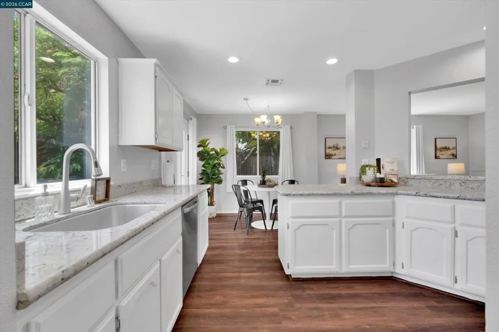 400 Devon Ct Oakley, CA 94561