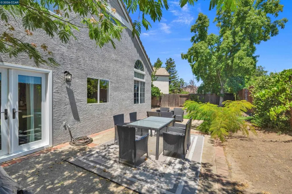 400 Devon Ct Oakley, CA 94561