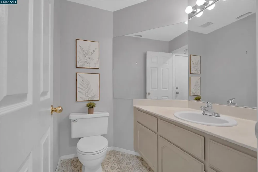 400 Devon Ct Oakley, CA 94561