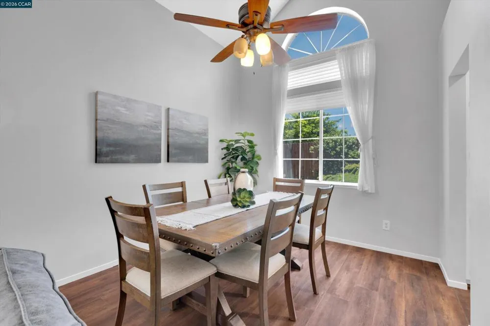 400 Devon Ct Oakley, CA 94561