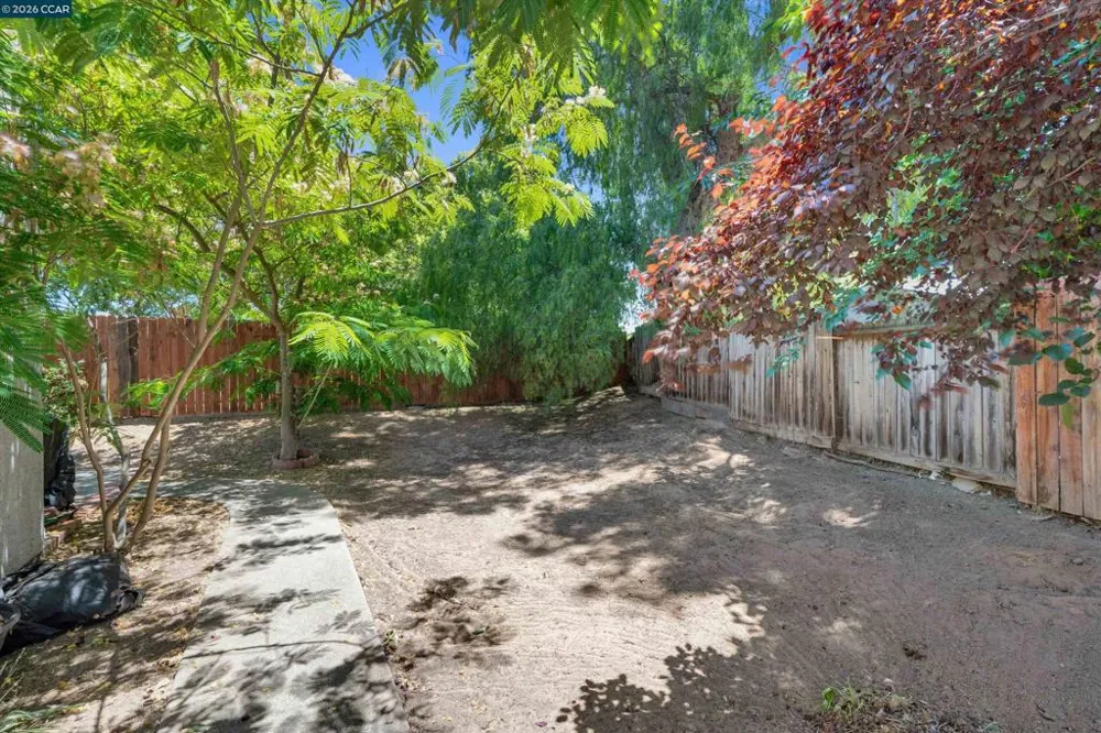 400 Devon Ct Oakley, CA 94561