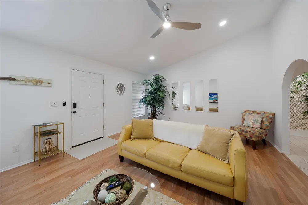 643 MOBILE ROAD Venice, FL 34293