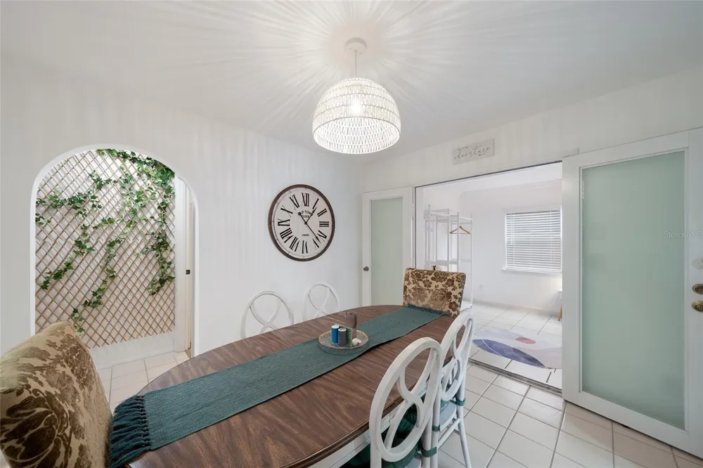 643 MOBILE ROAD Venice, FL 34293