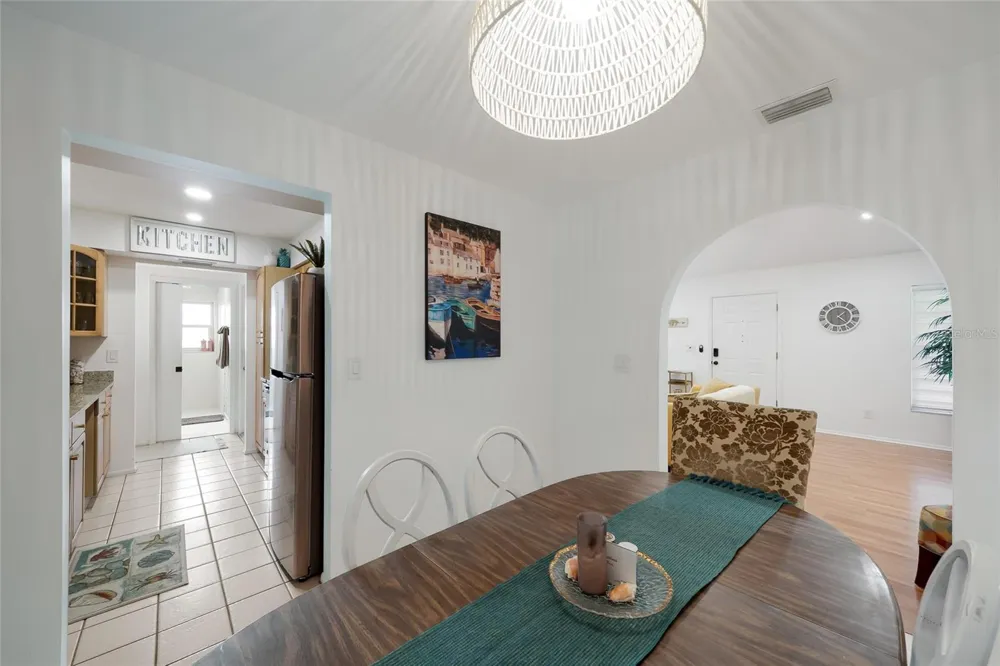 643 MOBILE ROAD Venice, FL 34293