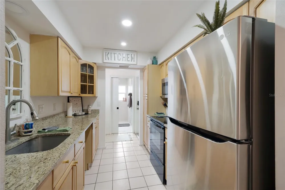 643 MOBILE ROAD Venice, FL 34293