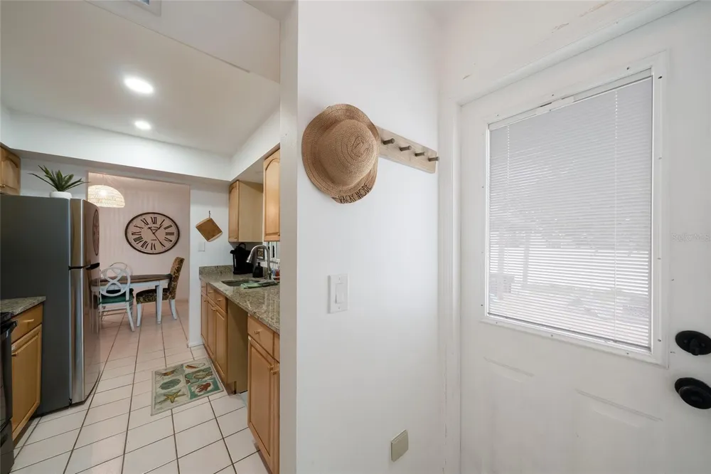 643 MOBILE ROAD Venice, FL 34293