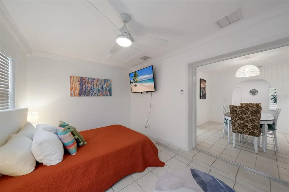 643 MOBILE ROAD Venice, FL 34293