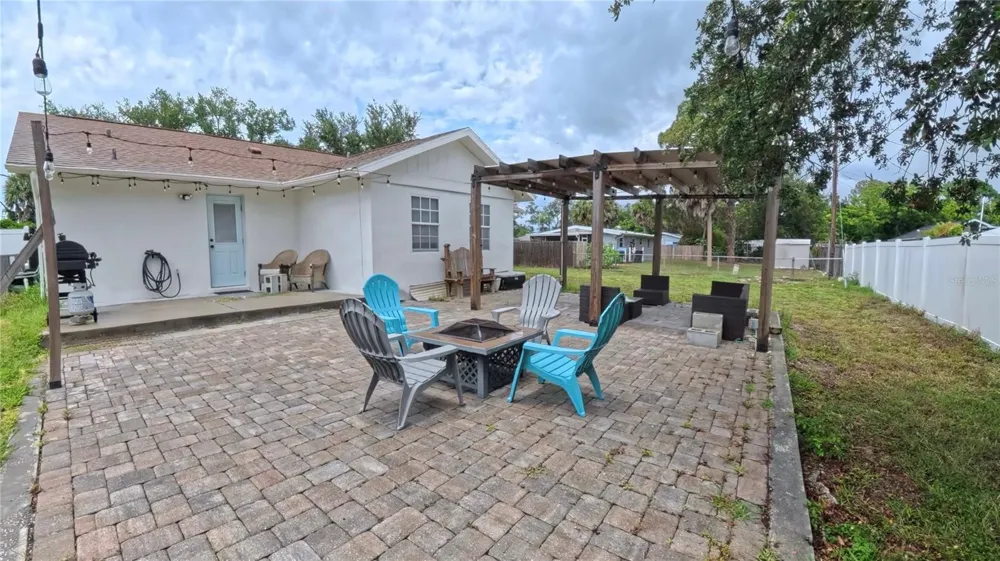 643 MOBILE ROAD Venice, FL 34293