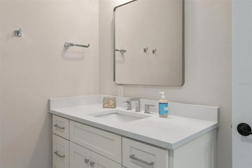 187 145TH AVENUE E #3 Madeira Beach, FL 33708