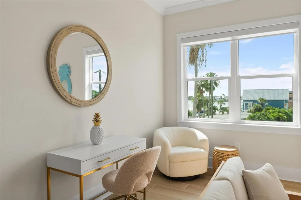 187 145TH AVENUE E #3 Madeira Beach, FL 33708