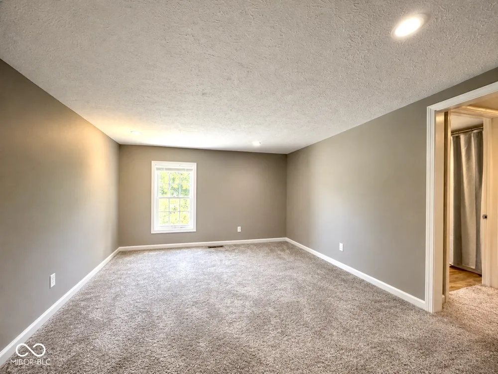 785 Enos Road Seymour, IN 47274