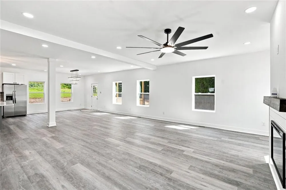 1009 S Gordon Road Austell, GA 30168