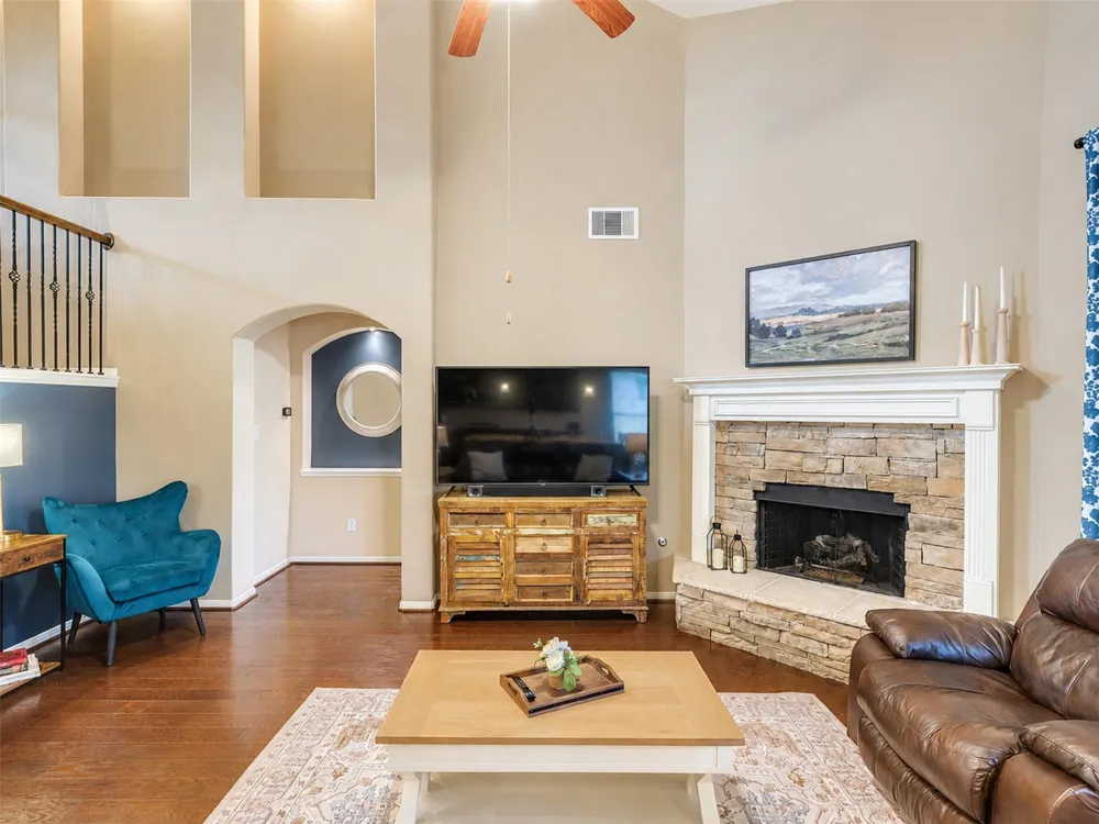 574 Southampton Lane League City, TX 77573