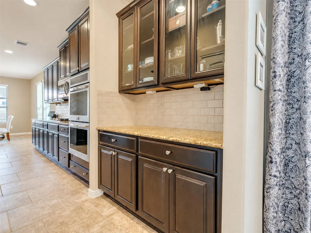 574 Southampton Lane League City, TX 77573