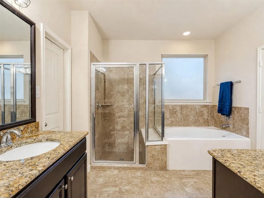 574 Southampton Lane League City, TX 77573