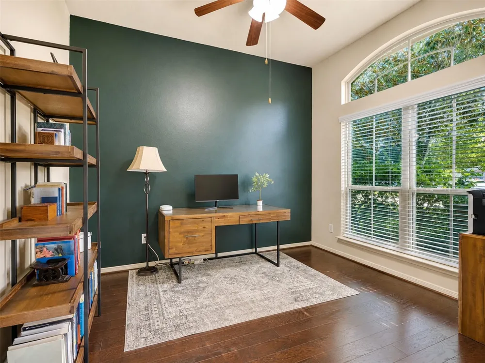 574 Southampton Lane League City, TX 77573