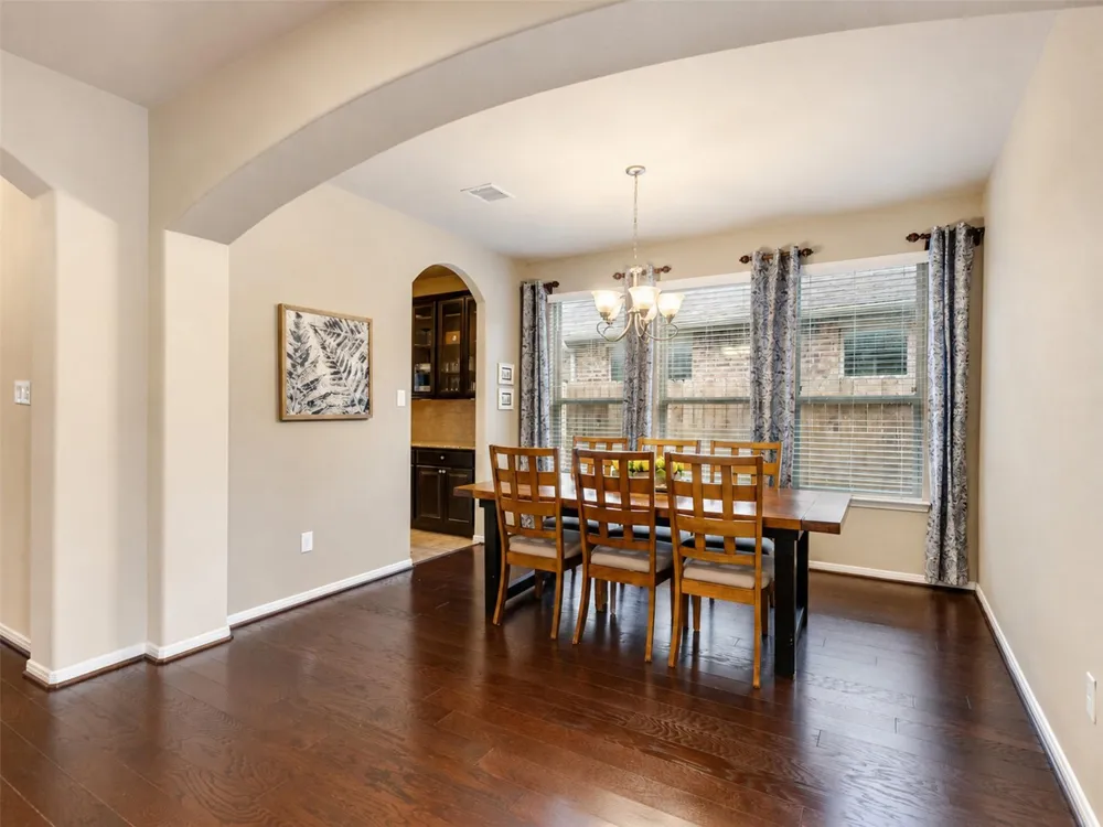 574 Southampton Lane League City, TX 77573
