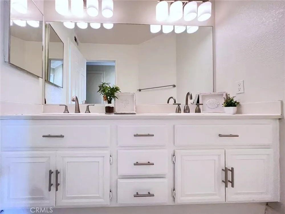 18583 Callens Cir Fountain Valley, CA 92708