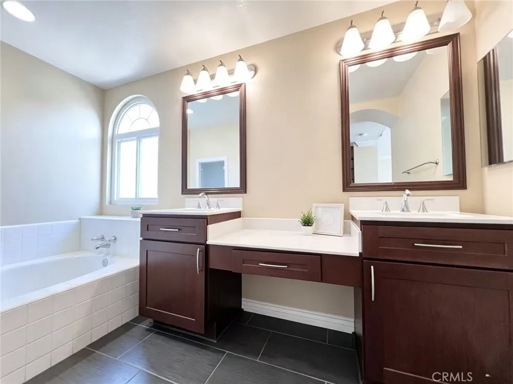 18583 Callens Cir Fountain Valley, CA 92708