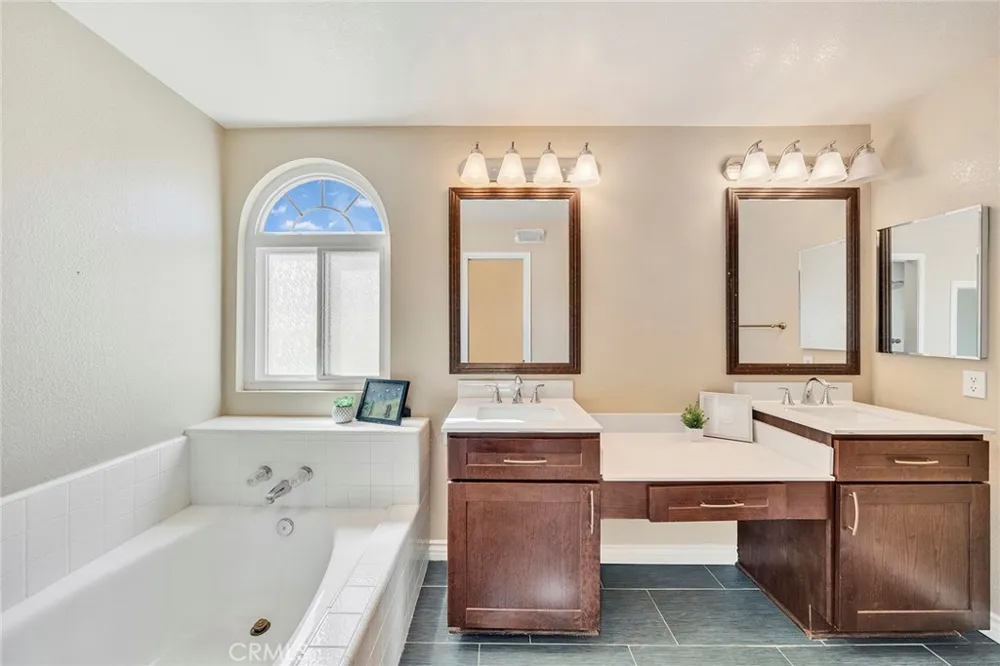 18583 Callens Cir Fountain Valley, CA 92708