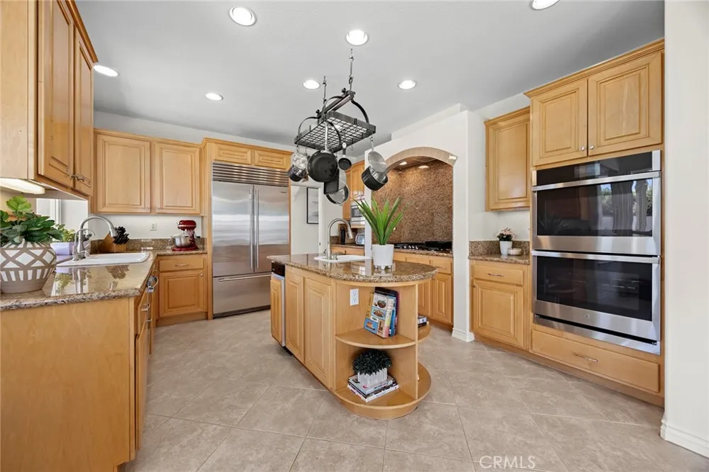 20370 Via Sanlucar Yorba Linda, CA 92887