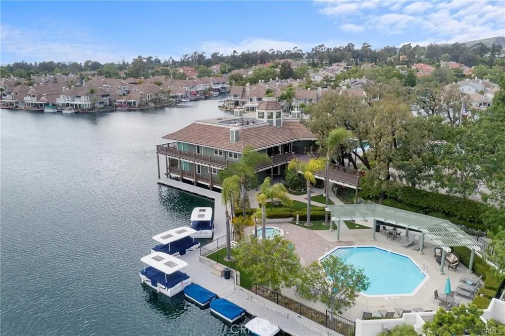20370 Via Sanlucar Yorba Linda, CA 92887