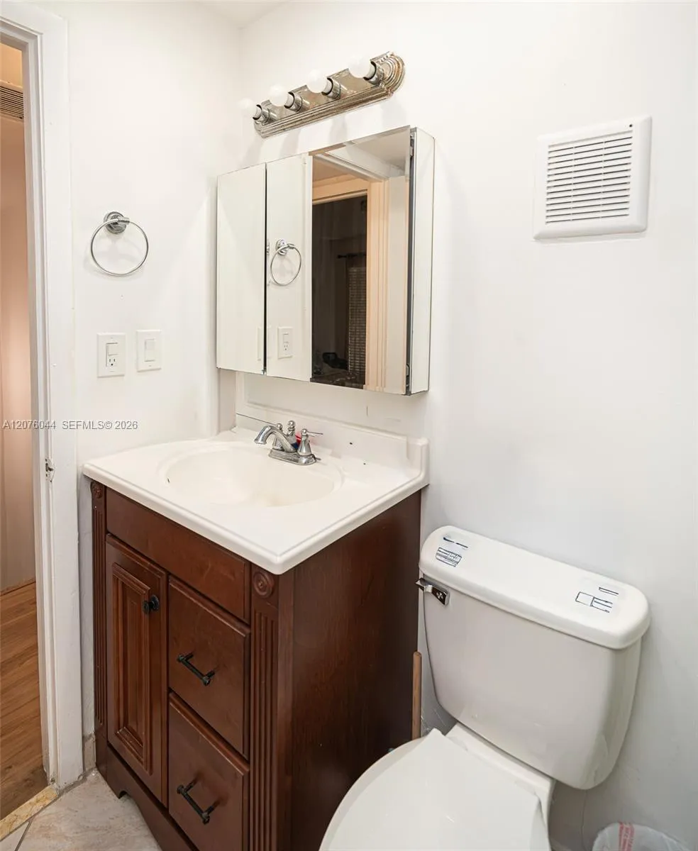 8120 SW 103rd Ave #8120 Miami, FL 33173