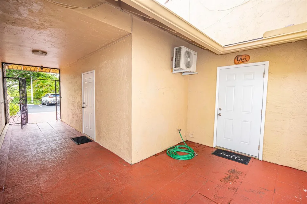8120 SW 103rd Ave #8120 Miami, FL 33173
