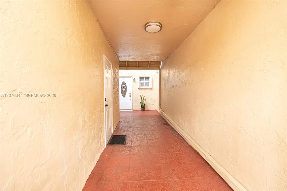 8120 SW 103rd Ave #8120 Miami, FL 33173