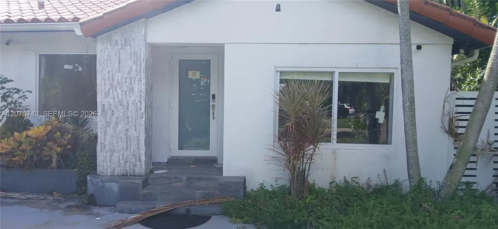 1460 Marseille Dr Miami Beach, FL 33141