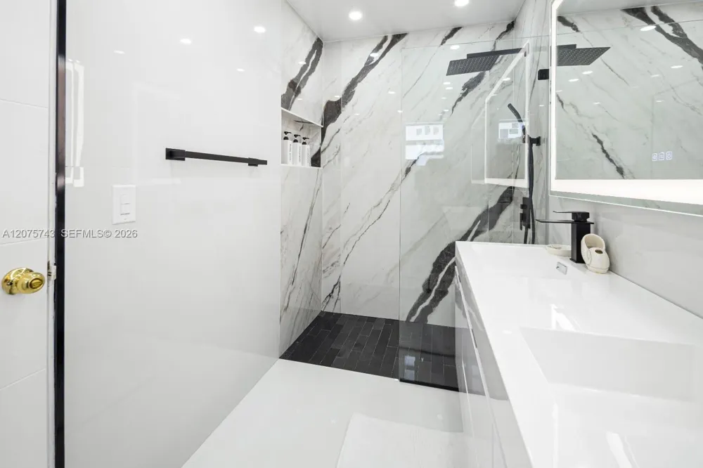 1460 Marseille Dr Miami Beach, FL 33141