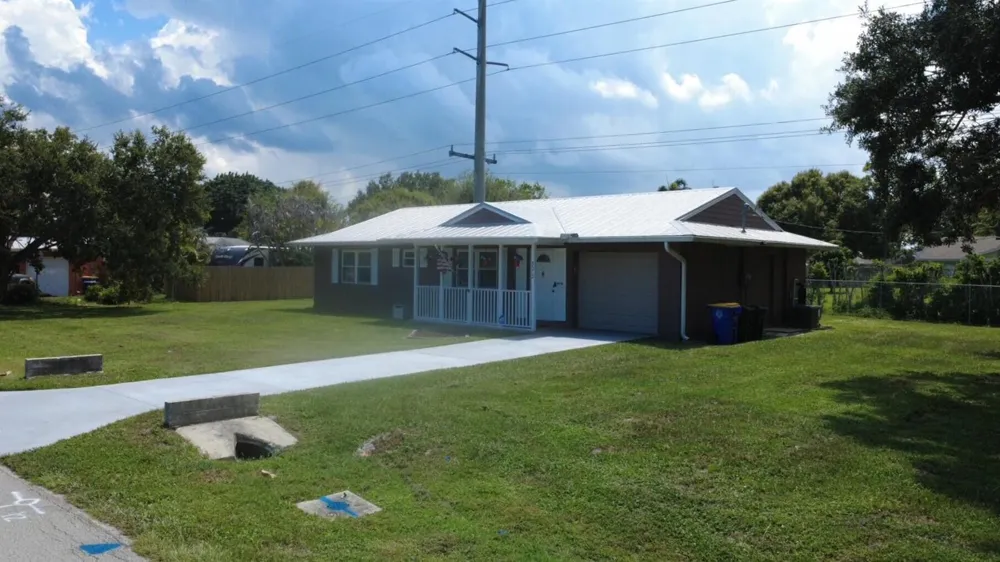 5572 SE CABLE DRIVE Stuart, FL 34997