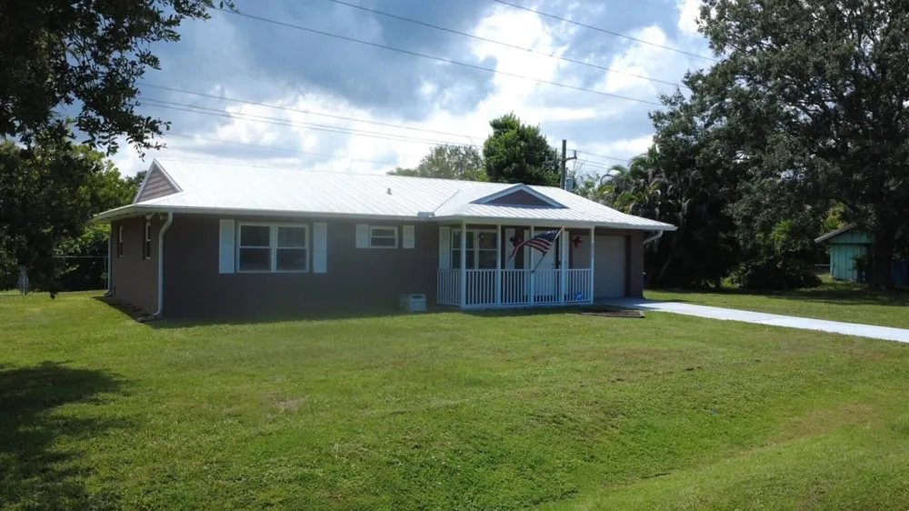 5572 SE CABLE DRIVE Stuart, FL 34997