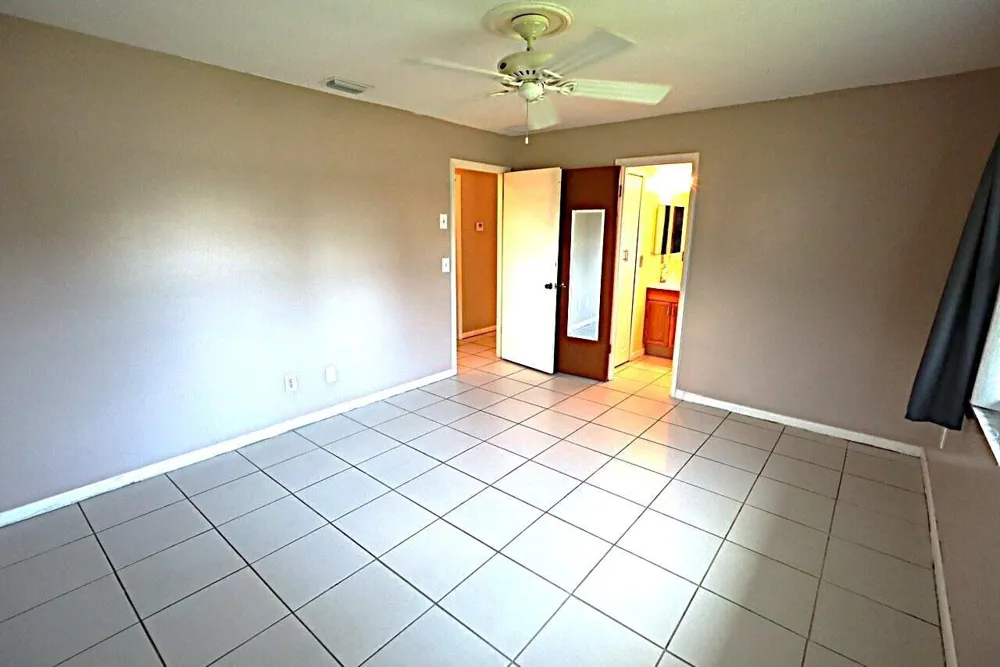 5572 SE CABLE DRIVE Stuart, FL 34997