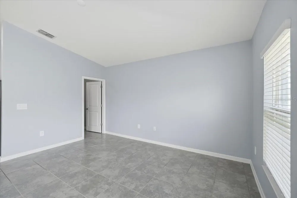 1033 HOLDEN WAY Eagle Lake, FL 33839