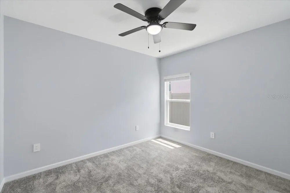 1033 HOLDEN WAY Eagle Lake, FL 33839