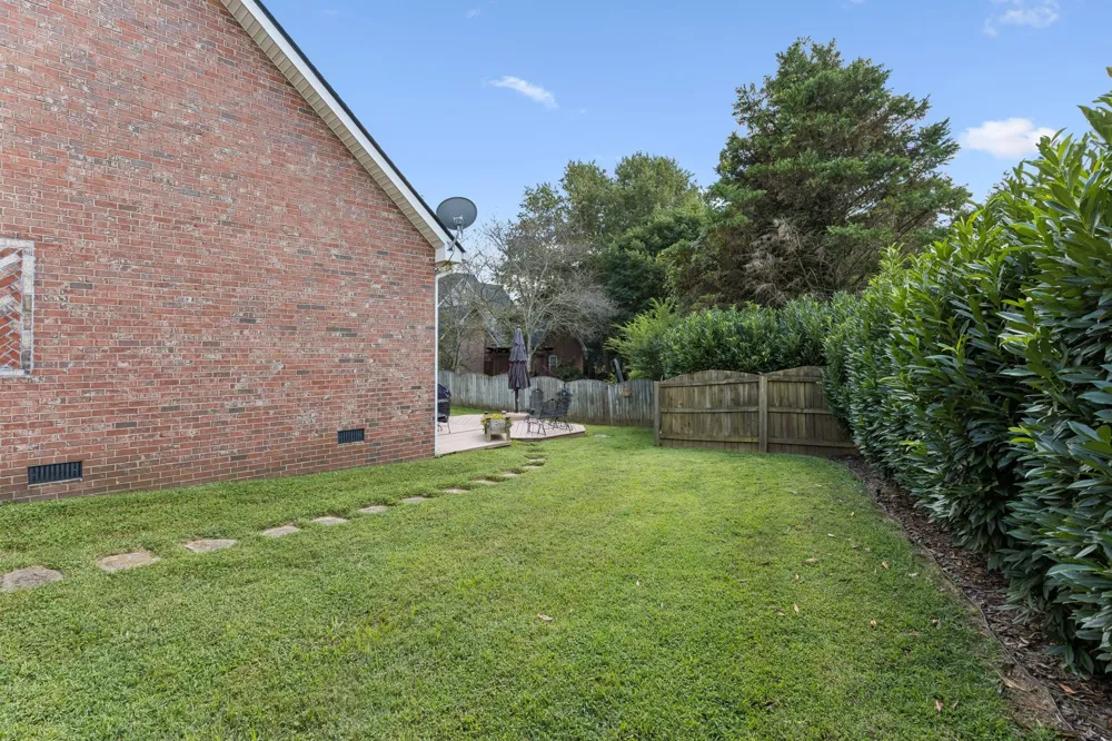 2897 Stewart Campbell Pt Thompsons Station, TN 37179