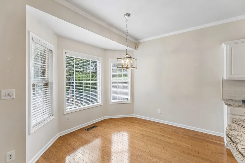 2897 Stewart Campbell Pt Thompsons Station, TN 37179
