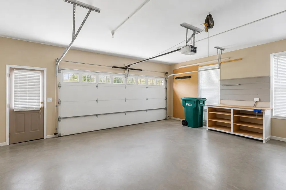 2897 Stewart Campbell Pt Thompsons Station, TN 37179