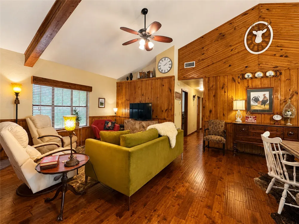 1308 W FM 906 Powderly, TX 75473