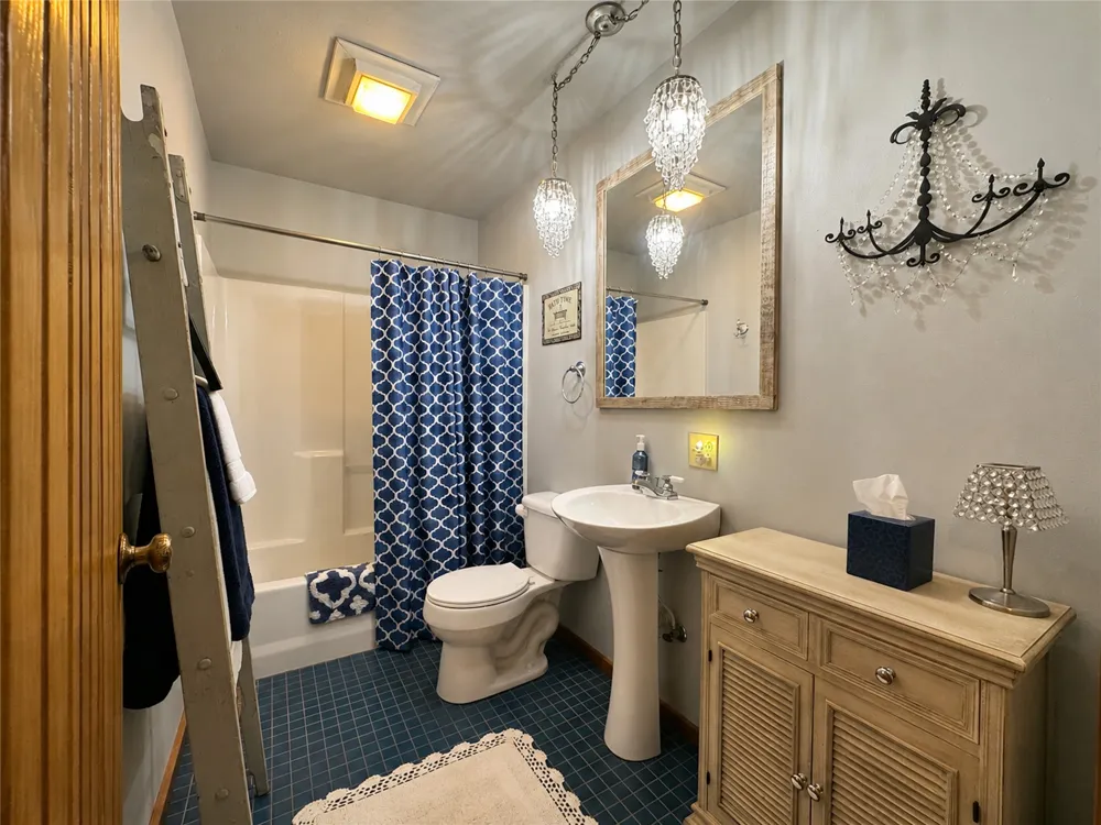 1308 W FM 906 Powderly, TX 75473