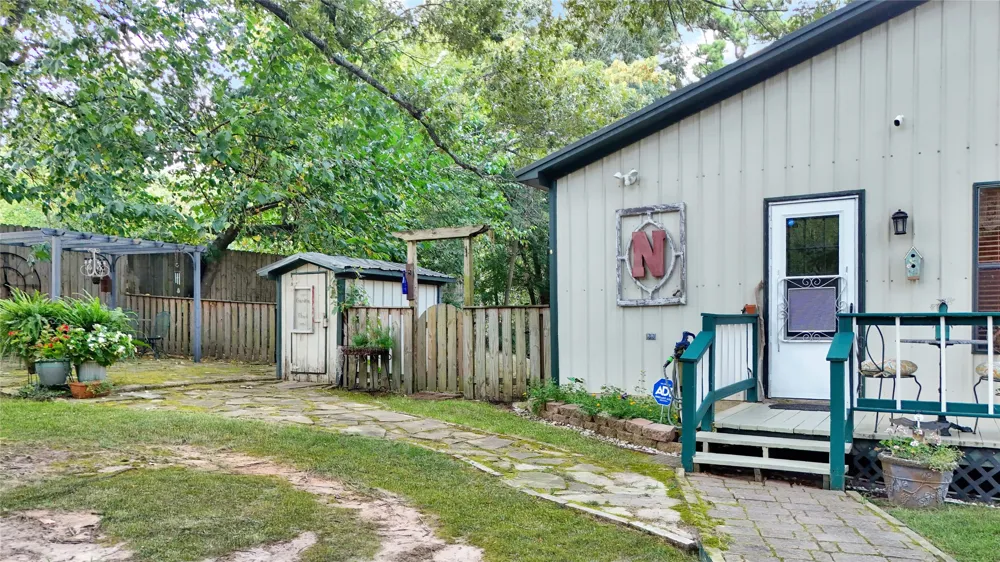1308 W FM 906 Powderly, TX 75473
